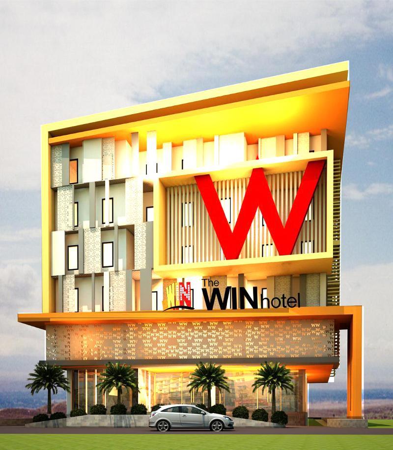 The Win Hotel Сурабая Экстерьер фото